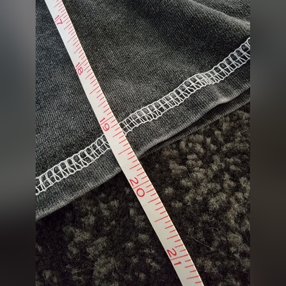 Cropped collared tee - Picture 4 of 5